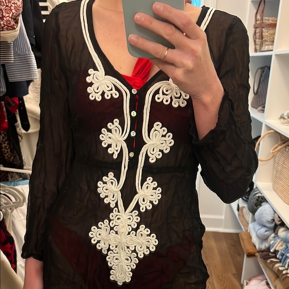Elegant Black Tunic with White Embroidery - Picture 3 of 5
